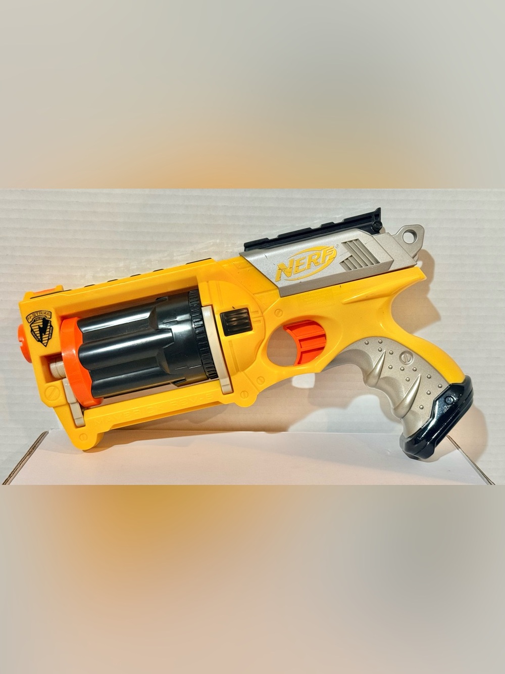 Nerf N Strike Maverick Rev 6 Yellow W/6 Nerf Darts ⭐️⭐️EUC⭐️⭐️ Works